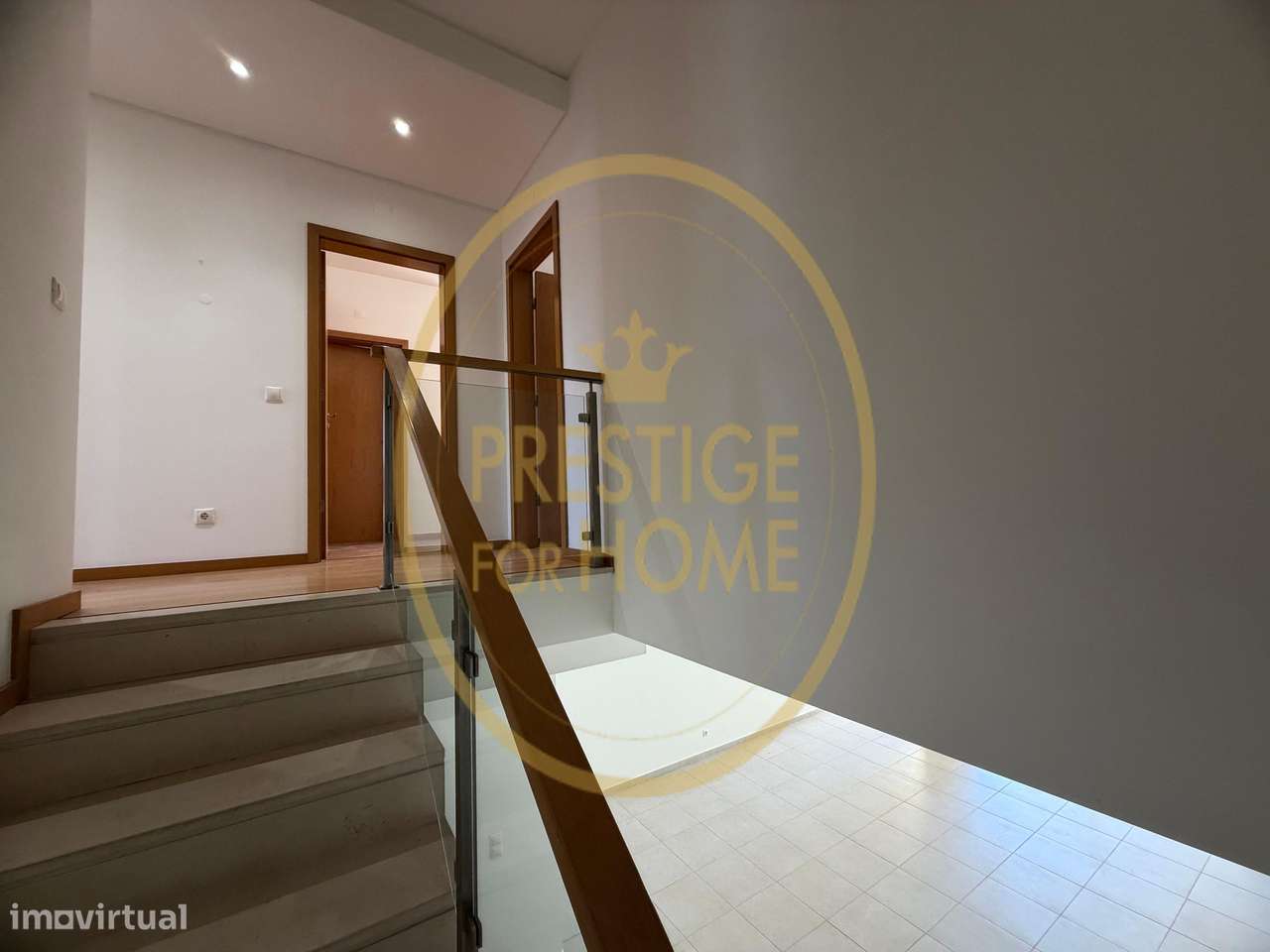 Moradia T5 com Piscina e Garagem Fechada em Condomínio Privado – Boliq-20