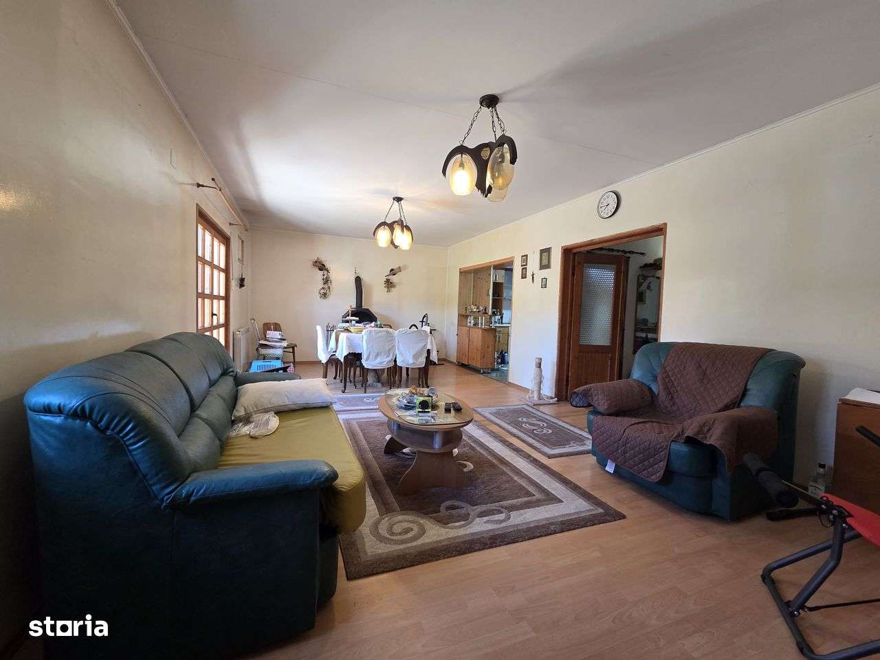 Casa Ciorogarla cu o curte superba - Imagine principală: 5/11