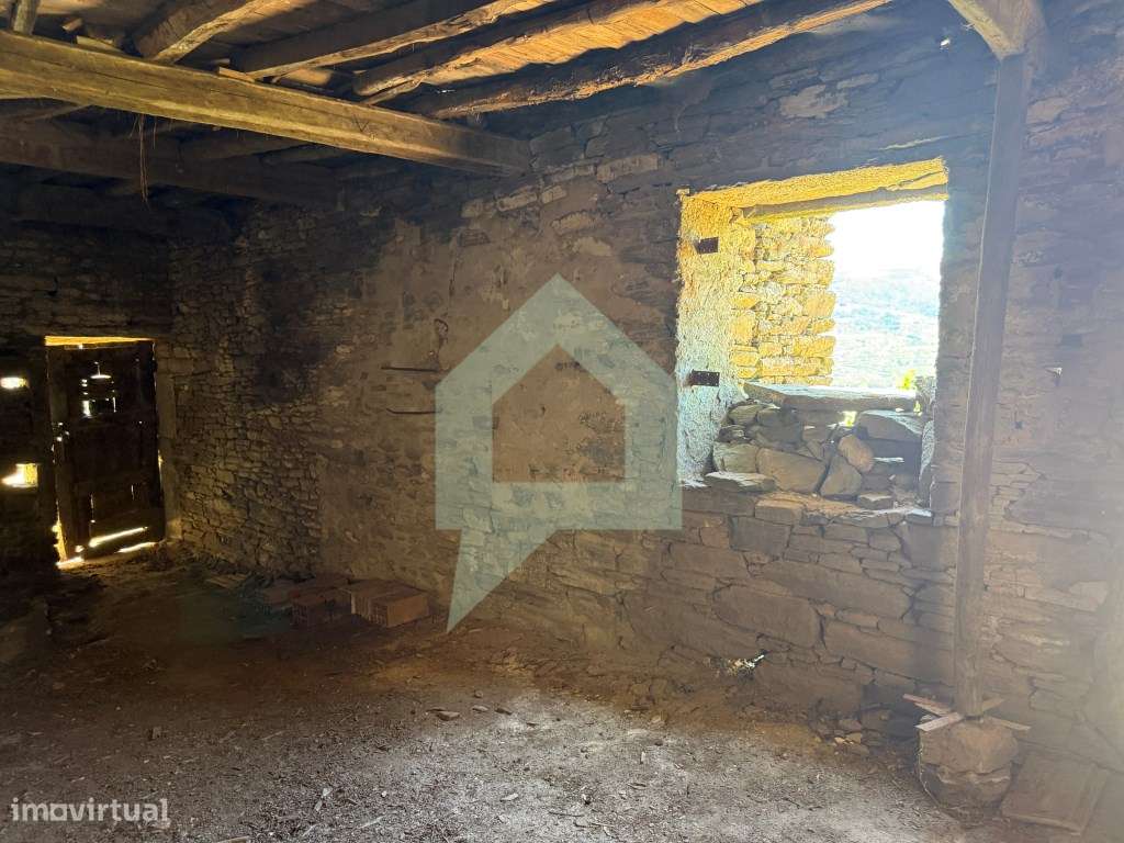 Casa de campo com projeto aprovado em Cidadelhe, Mesão Frio-12