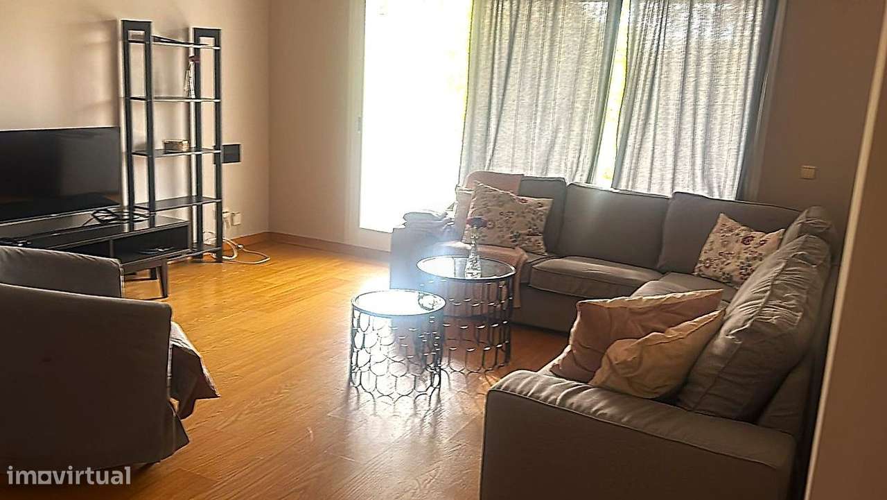 Apartamento T2 para arrendamento - Grande imagem: 1/20