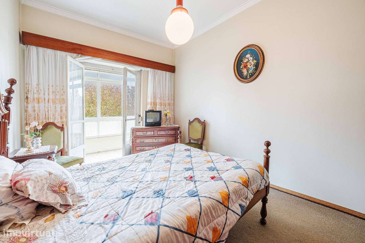 T2 a escassos passos da estação de comboio de Barcarena-32