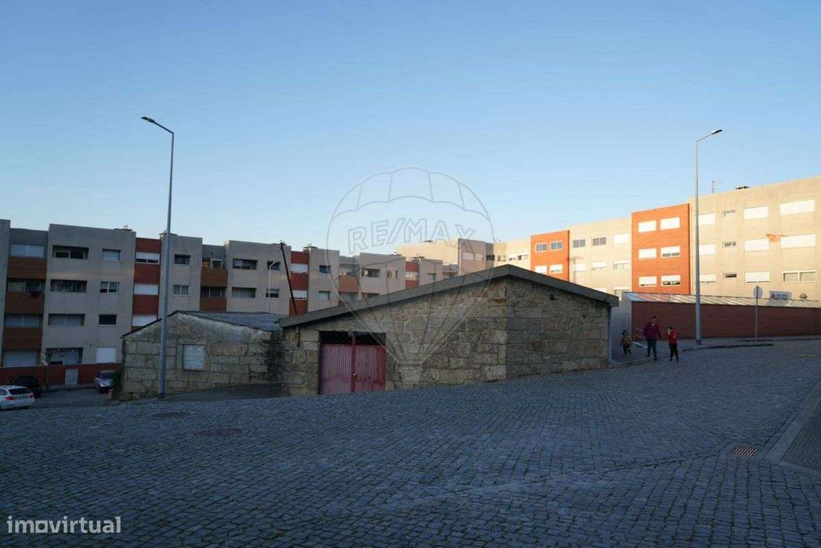 Moradia T2 para venda - Grande imagem: 4/23