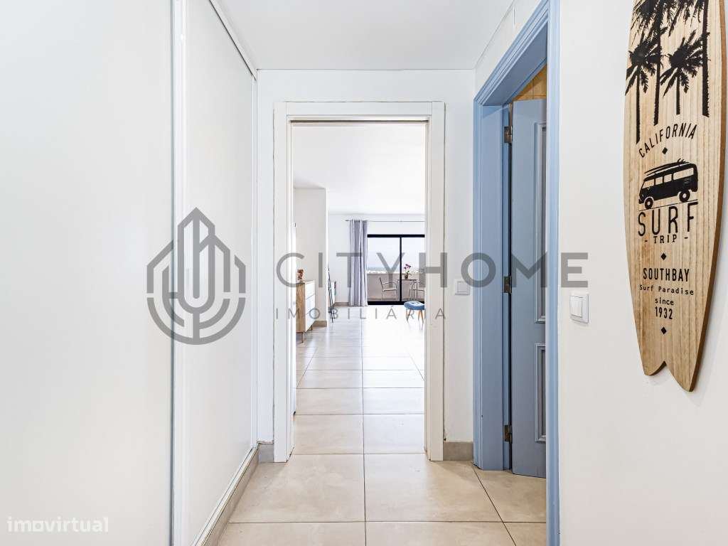 Apartamento T1 com 80m2, renovado e com vista mar - Grande imagem: 2/22