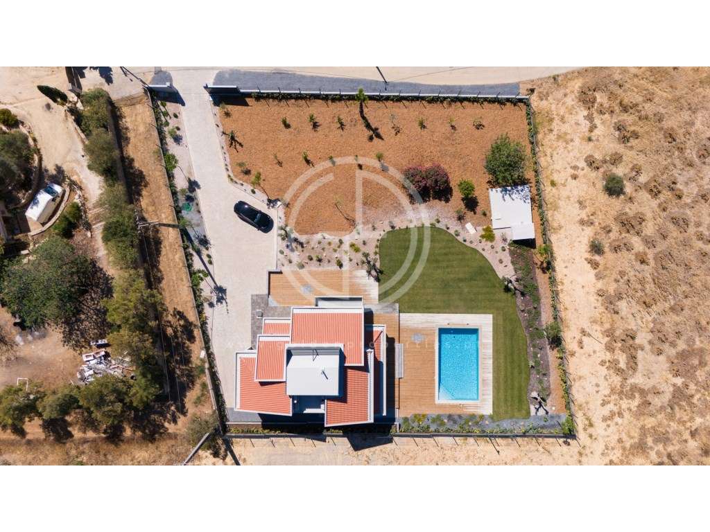 Invista na sua casa de sonho! Moradia T5 em Quarteira, perto da Pra...-45