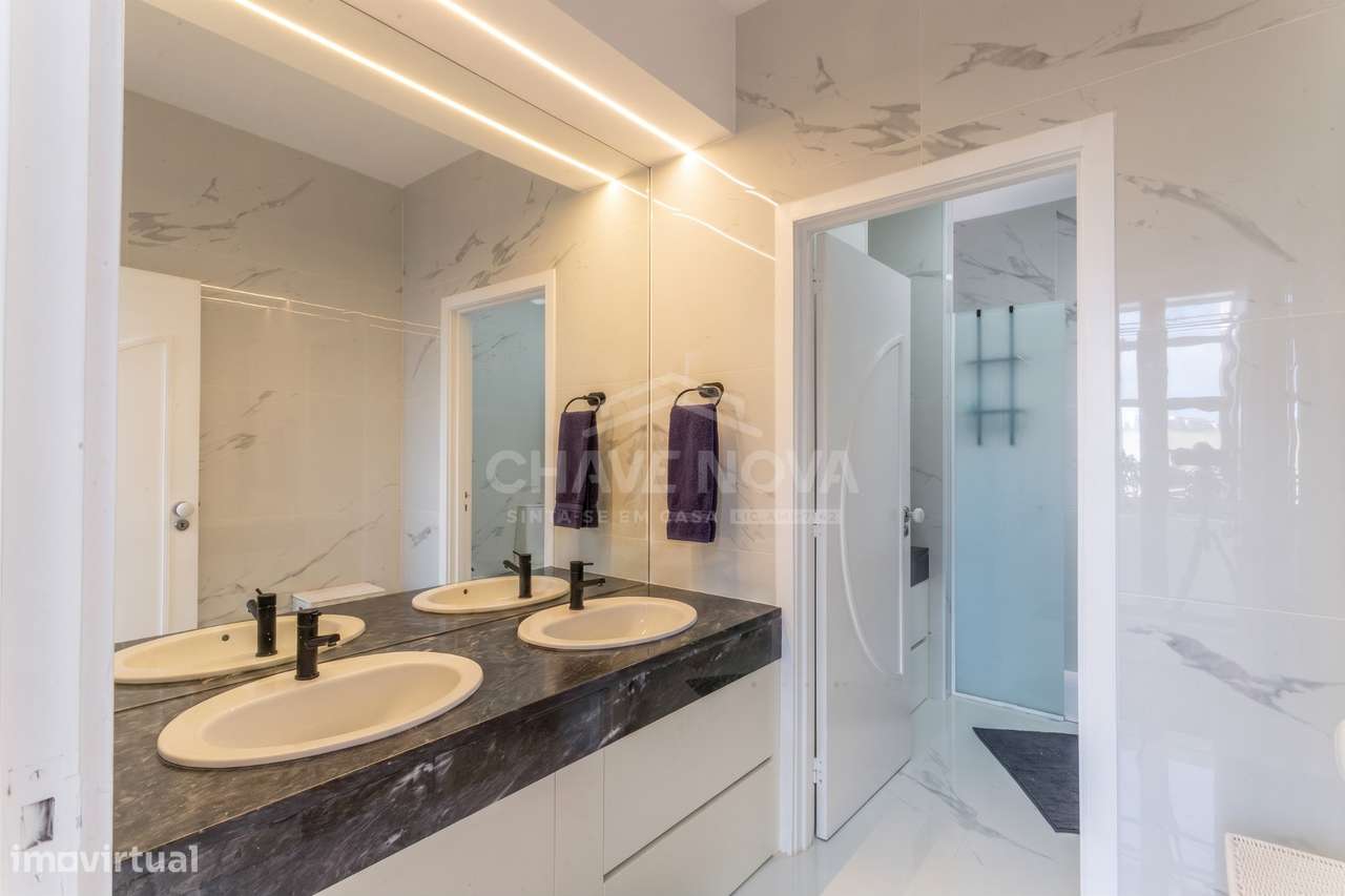 Moradia T4 de Luxo em Ramalde | Porto-27