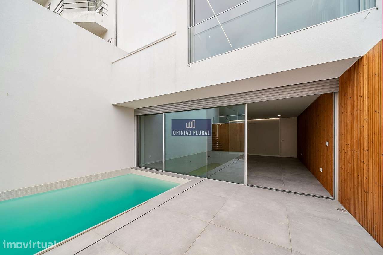 Espaçosa Moradia T4 com Escritório e Piscina - Pronta a Habitar - Grande imagem: 3/40