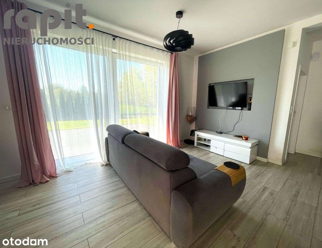 Kameralny dom w Sieprawiu na sprzedaż!-9