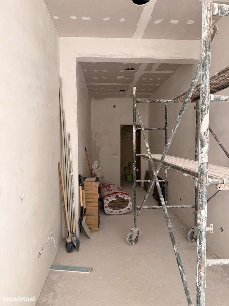 Loja para arrendar - Totalmente renovada - Grande imagem: 2/4