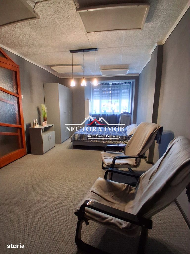 Apartament ULTRACENTRAL SALONTA, 3 camere, 74 mp, mobilat/utilat total - Imagine principală: 1/17