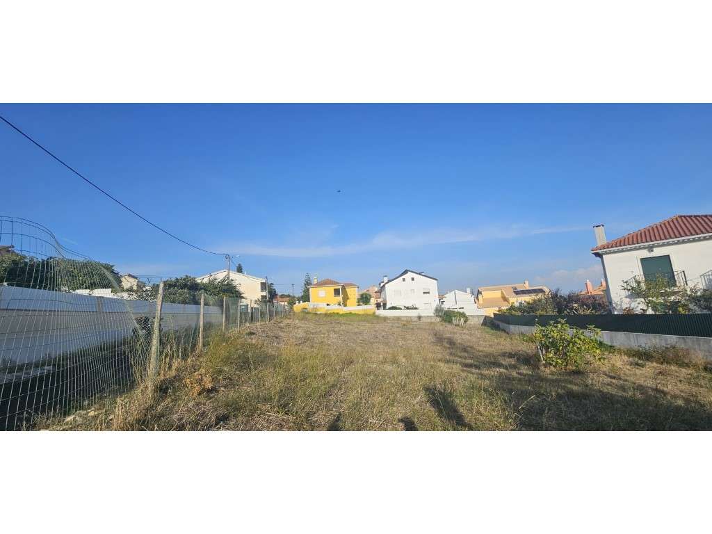 Terreno urbano para construção com 1220m2 - Famões, Odivelas-10