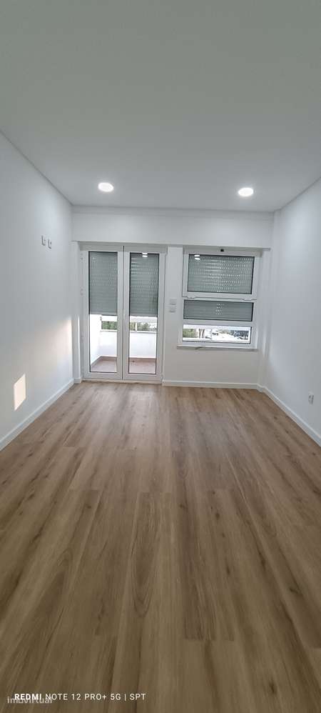 Quinta da Piedade T3 Remodelado 1ºAndar c/Parqueamento - Grande imagem: 4/18