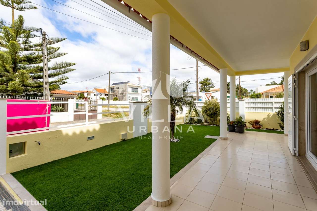 Moradia Isolada T4 em Valadares-14