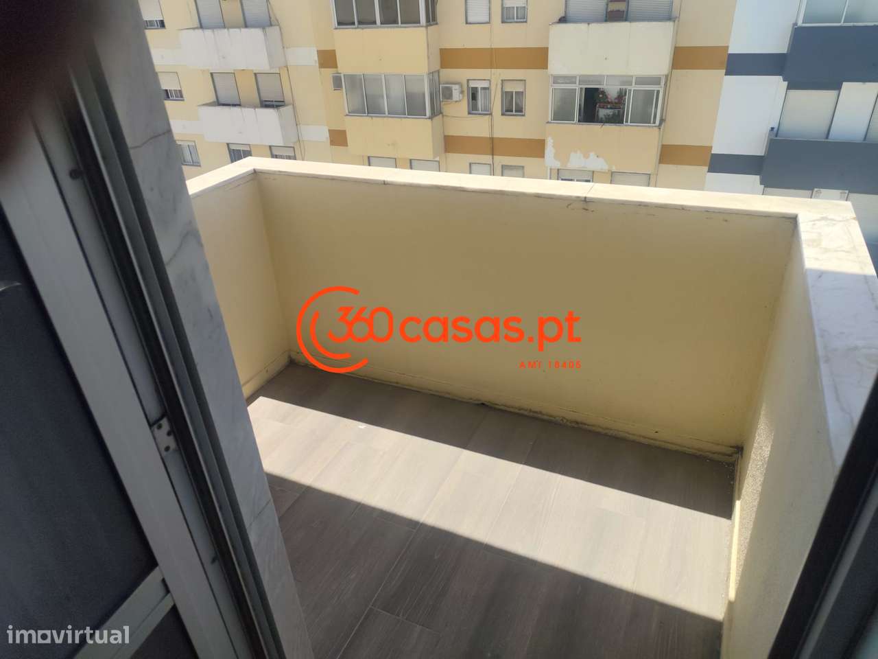 Apartamento T2 com excelentes áreas em Olhão-15