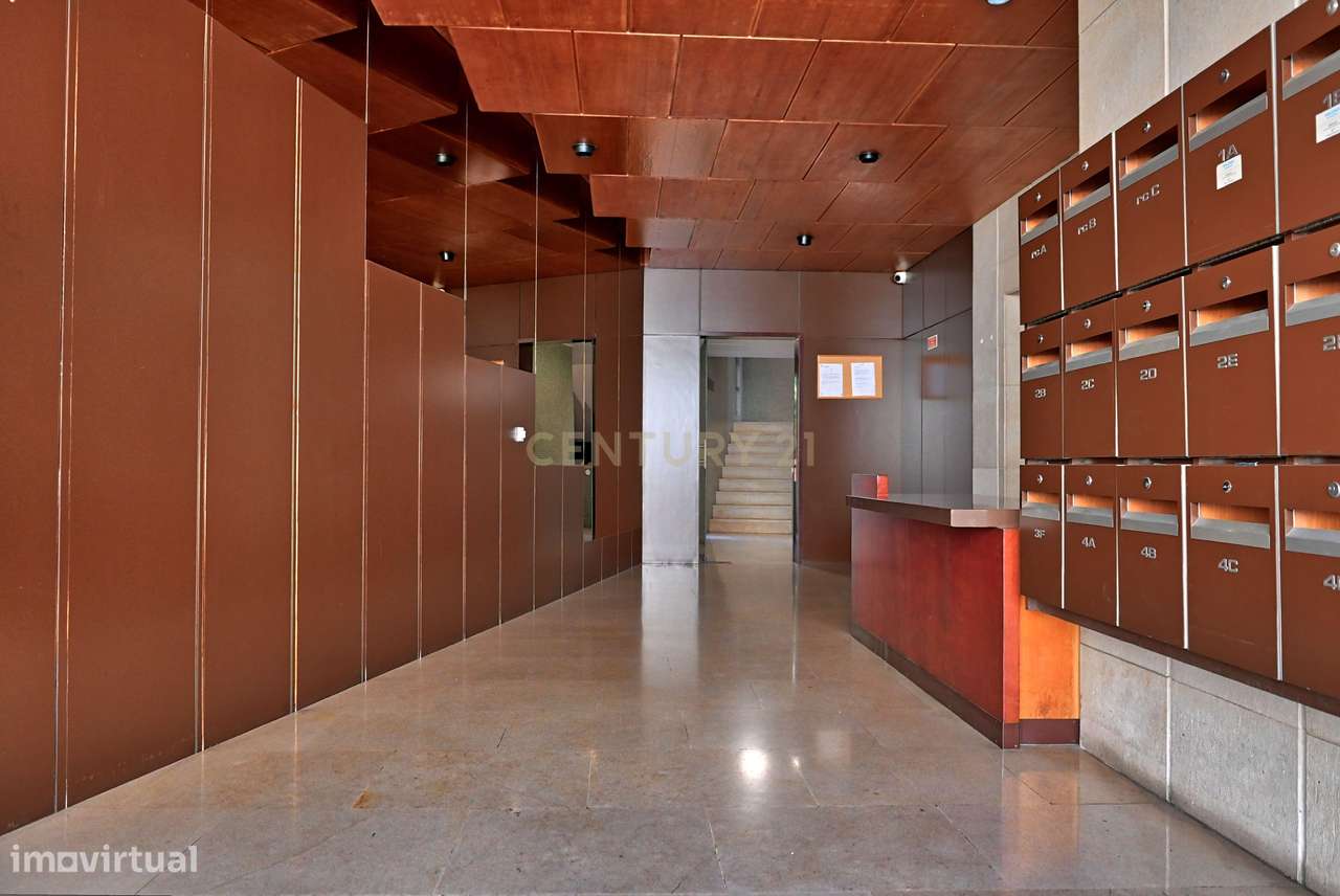 Apartamento T2 à venda — condomínio fechado com piscina, jardim, parqu - Grande imagem: 4/30