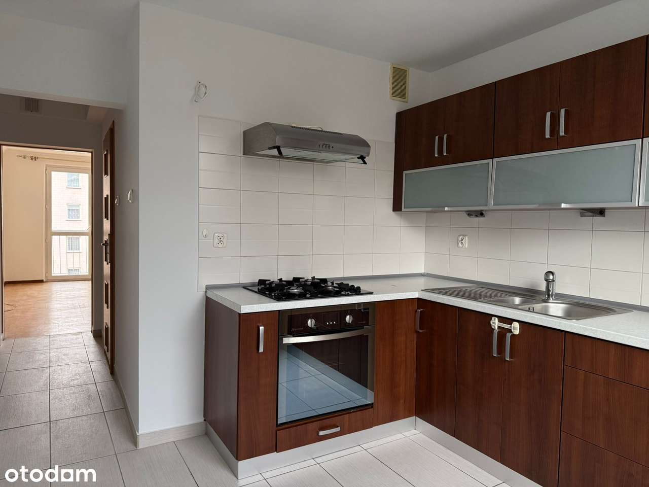 Wygodne mieszkanie w zielonej okolicy, balkon, i pełna własność.-4