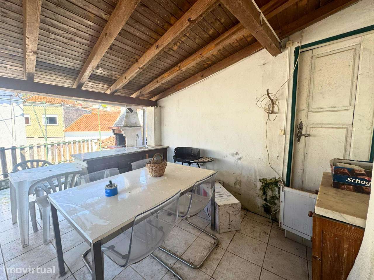 Moradia T2+1 com terraço e excelente luminosidade-16