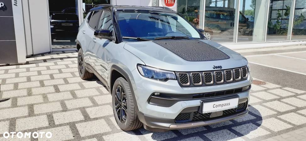 Jeep Compass 1.3 T4 PHEV 4xe Upland S&S - 11