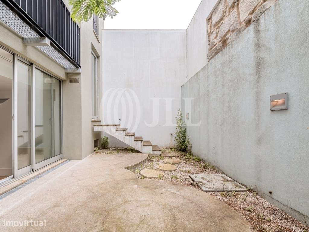 Moradia T3 com jardim e garagem na Foz, Porto - Grande imagem: 4/27