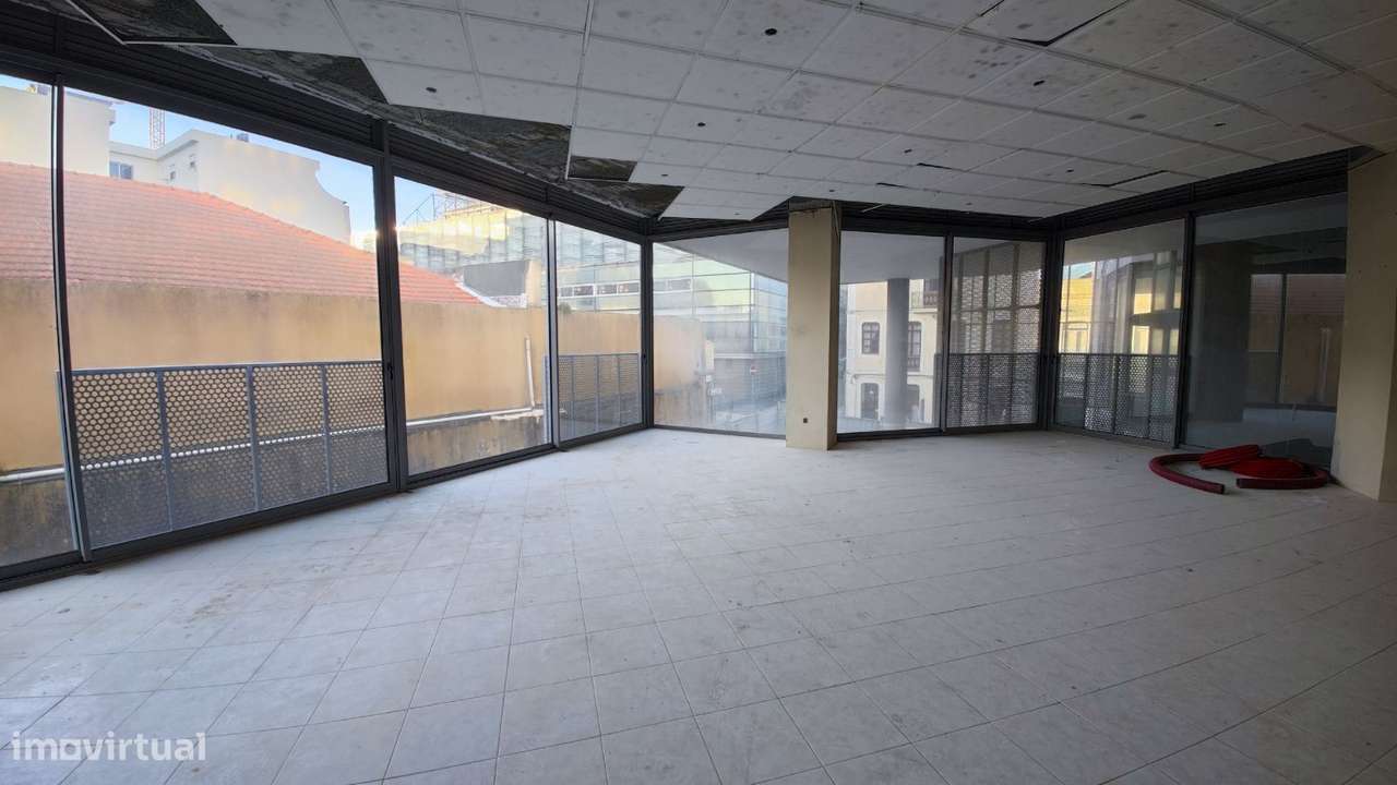 Loja para comerciço serviços. Bairro Novo. Figueira da Foz - Grande imagem: 4/13