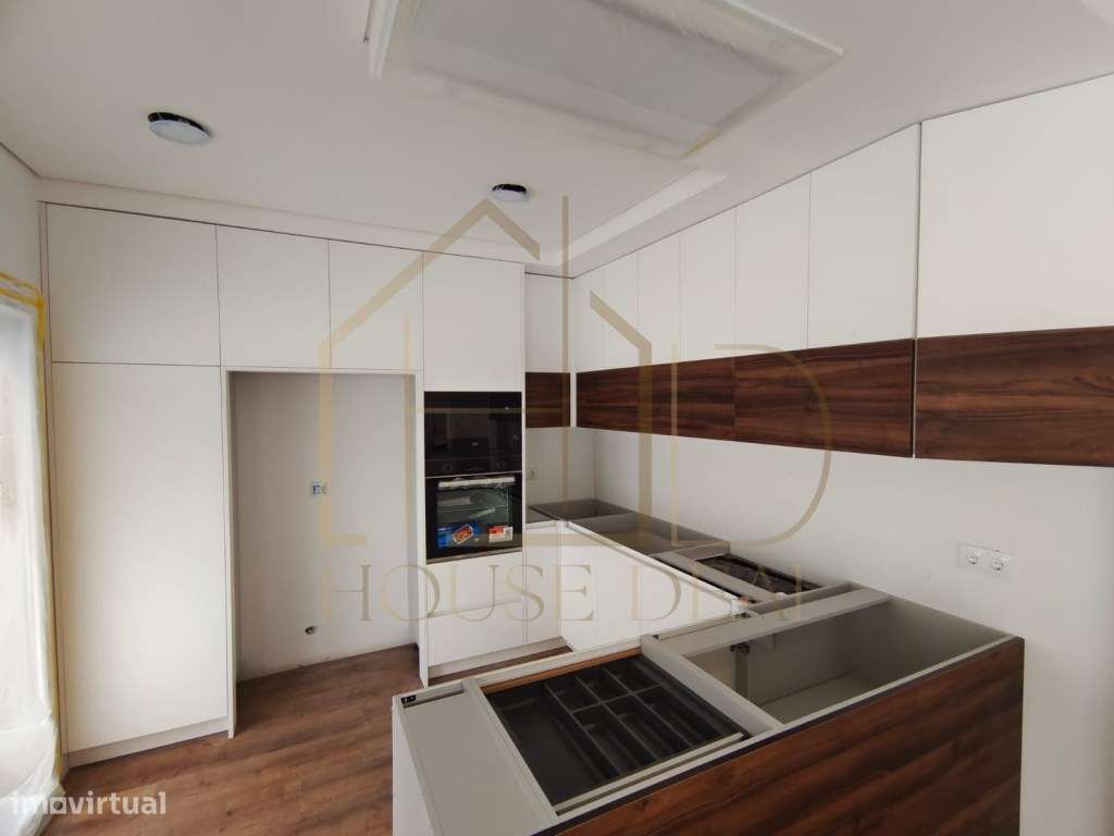 Moradia T3 com Pérgola. Pinhal do General. Fernão Ferro - Grande imagem: 3/25