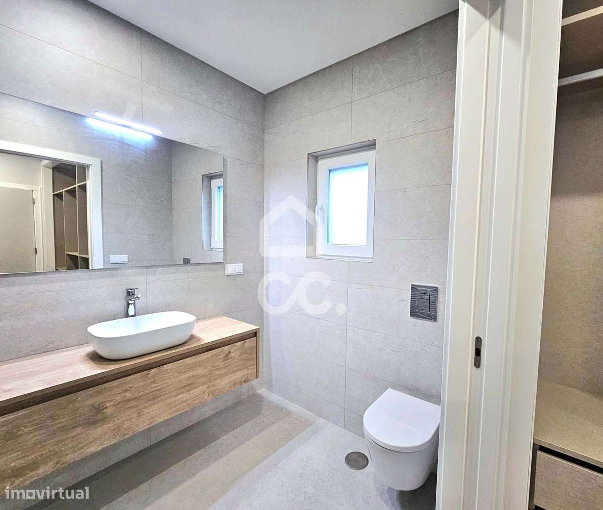 Moradia T3 Nova- Térrea-34