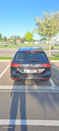 Volkswagen Passat Variant 2.0 TDI DSG Comfortline - 10