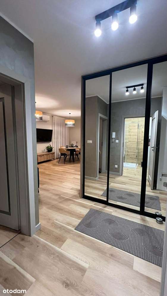 Nowoczesne 2-pokojowe mieszkanie z balkonem i garażem – ul. Poznańska - Pełny obrazek: 1/8