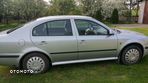 Skoda Octavia 1.6 Tour - 10