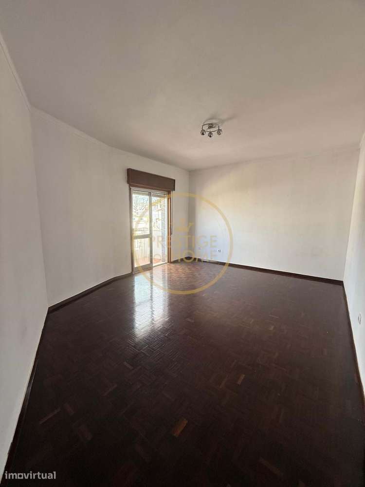 Apartamento luminoso T2 com vista mar e Serra-15