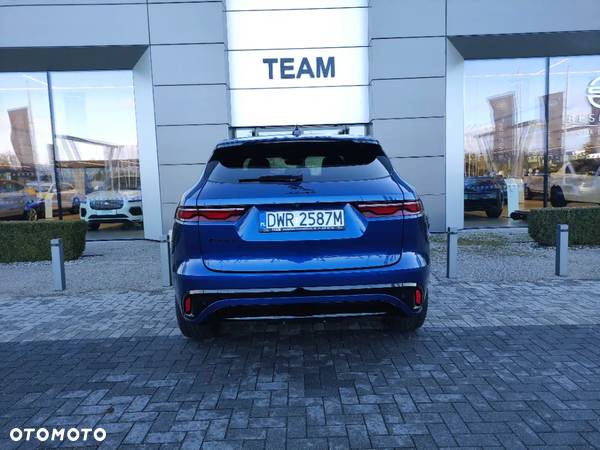 Jaguar F-Pace - 8