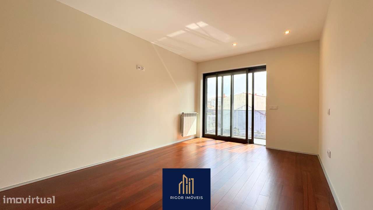 Apartamento T1 Semi-Novo | Póvoa de Varzim - Centro/Balnear-13