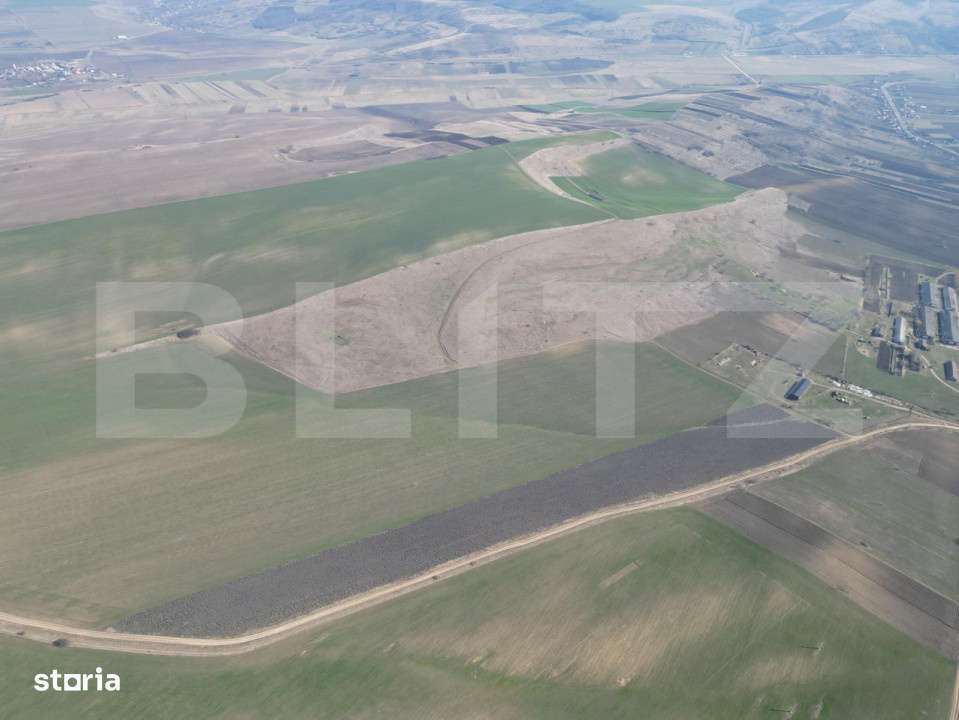 Teren de 4.5ha pretabil pentru panouri fotovoltaice, Dobrovat - Imagine principală: 3/5