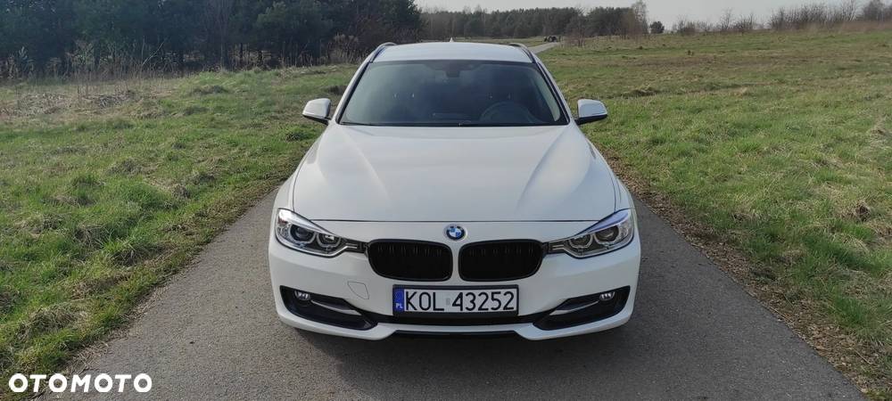 BMW Seria 3 318d Touring Sport Line - 16