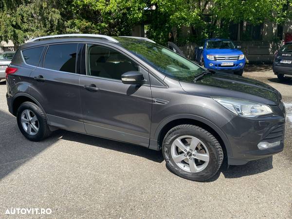 Ford Kuga 2.0 TDCi 2x4 Business Edition - 4