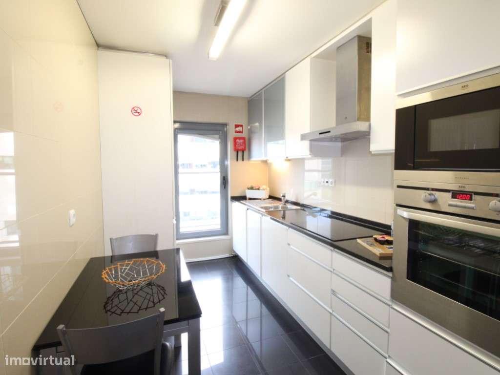 Excelente T1 com lugar de garagem no Edifício Panoramic - Parque da...-8