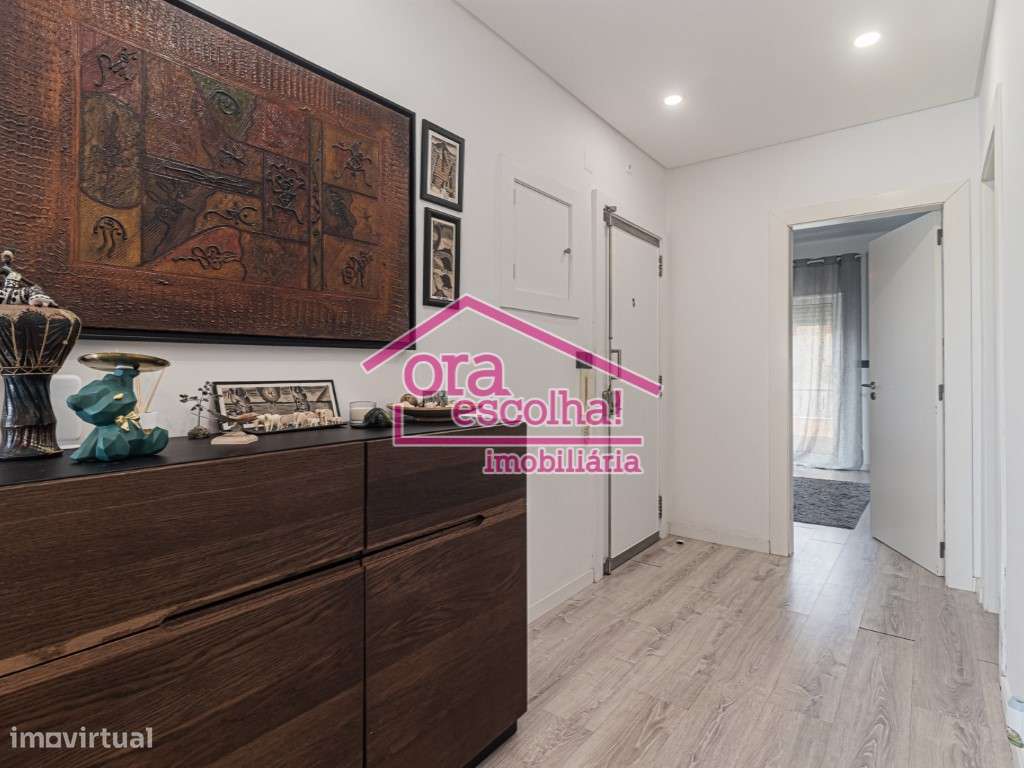 Apartamento T3 Totalmente Remodelado com 100 m2 no Cavadas - Seixal!-12