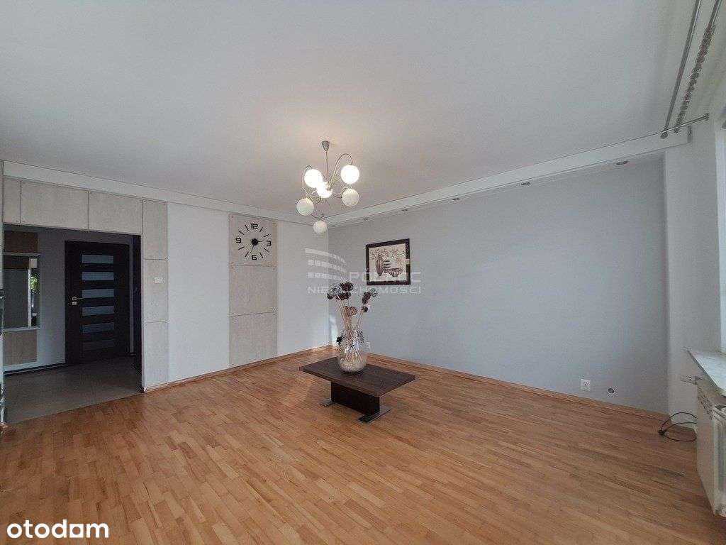 Duże mieszkanie po remoncie na pierwszym piętrze - Pełny obrazek: 1/16