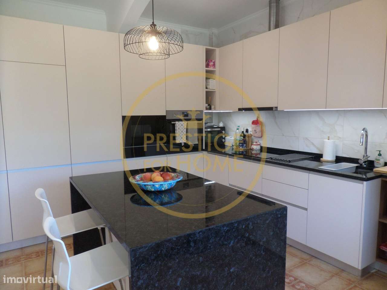 Moradia T3 com Vista Mar Panorâmica, Piscina e 5.000 m² de Terreno – S-18
