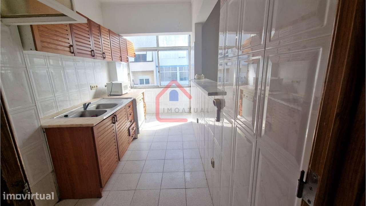 Apartamento T3 em Portugal-32