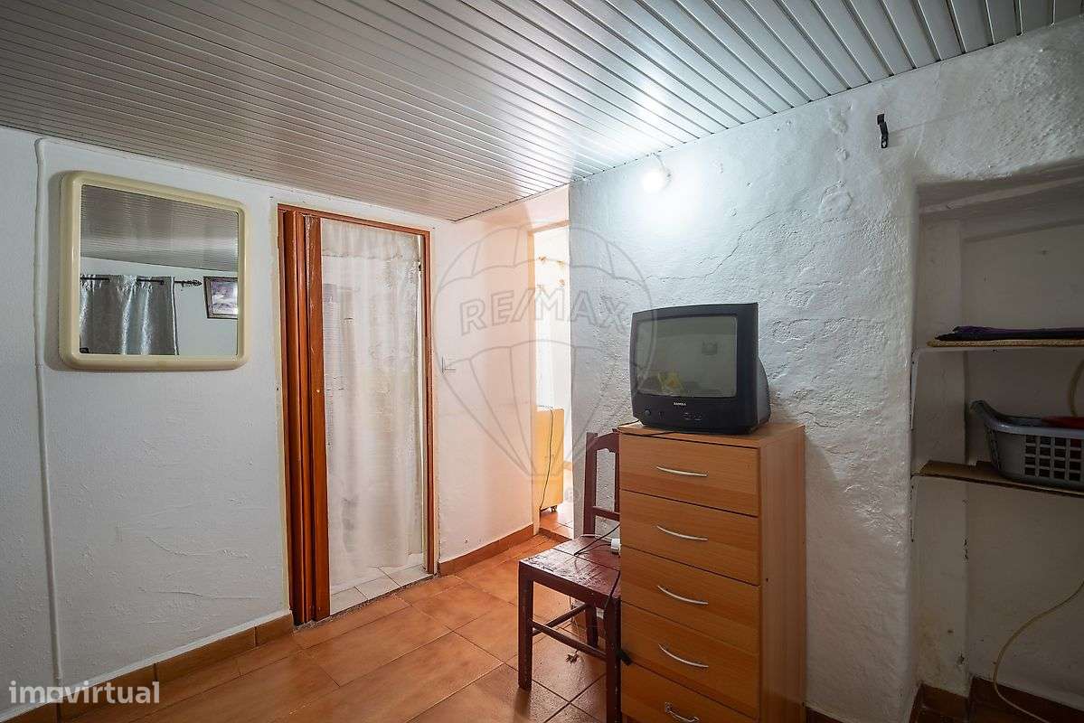 Moradia T2 para venda-16