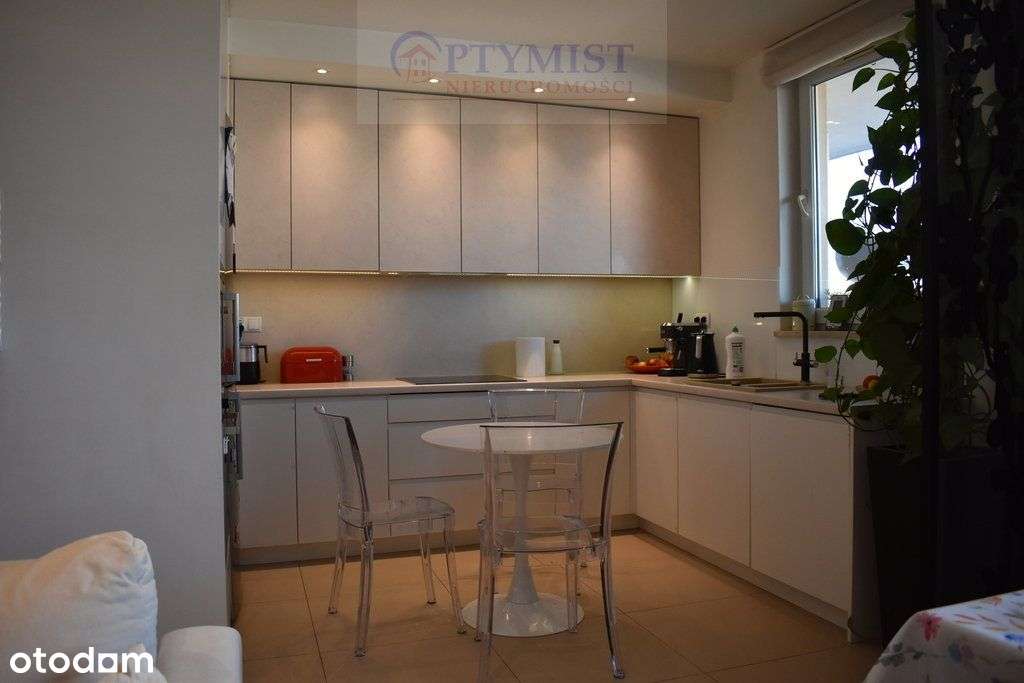 Czteropokojowe z 2 balkonami w centrum Gocławia-5