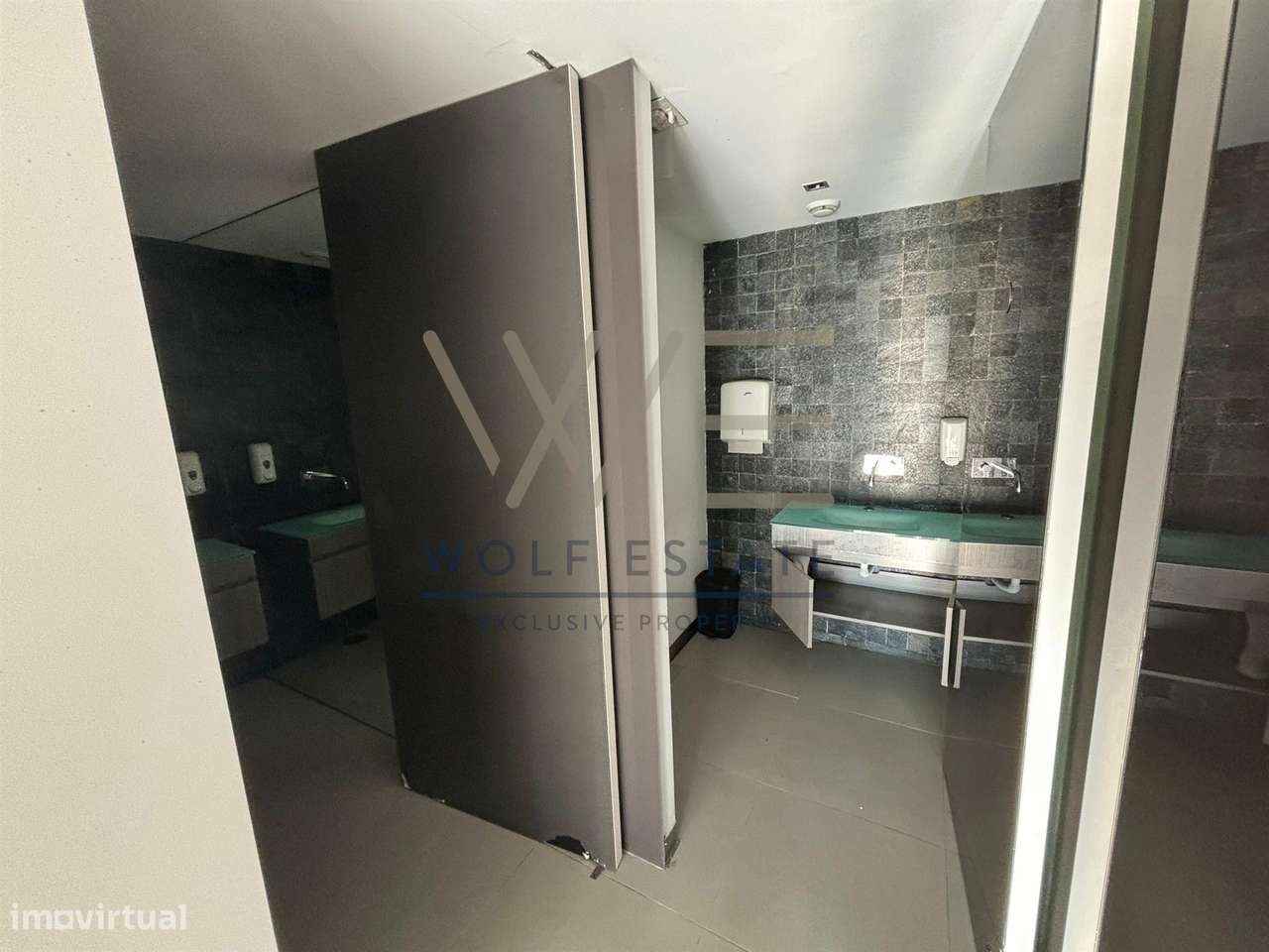 Loja  Venda em Braga (São José de São Lázaro e São João do Souto),Brag-10