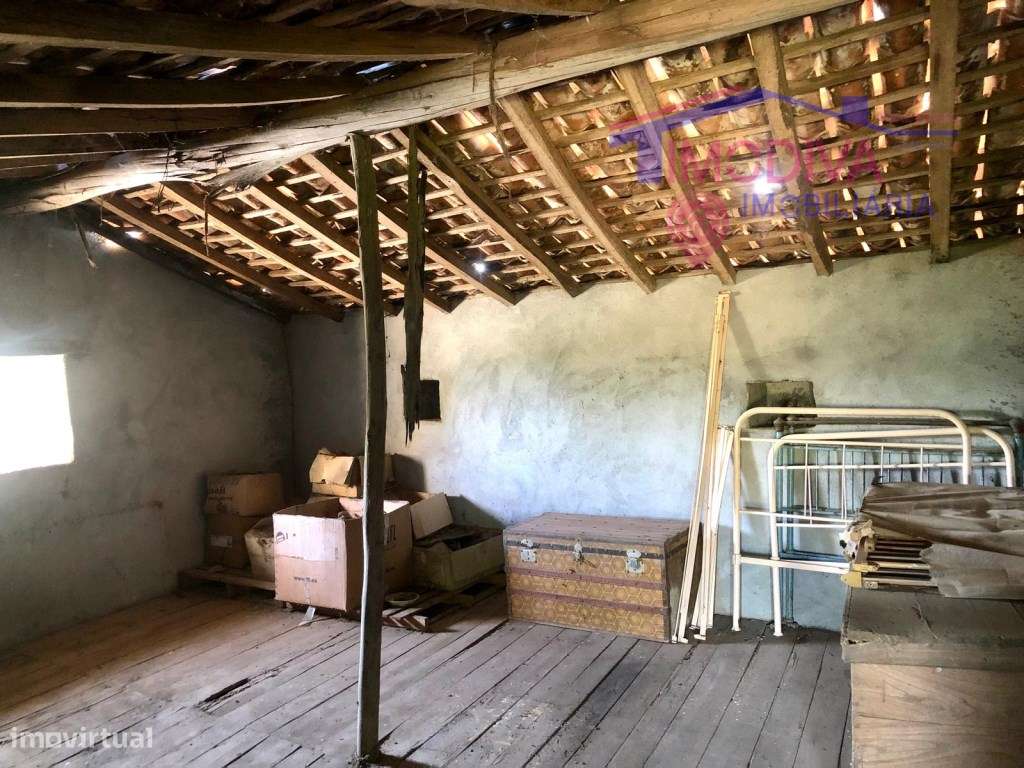 Propriedade rural com casinha afeta a armazém industrial - Grande imagem: 4/21