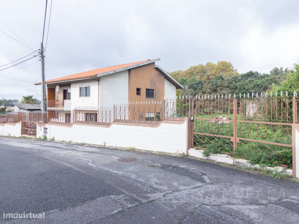 Moradia isolada com 3.000 m2 de terreno para venda em Santa Maria d...-24