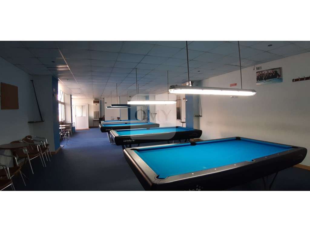 Espaço Comercial com 160m2 ao Terminal Rodoviário em Vila Real - Grande imagem: 2/6