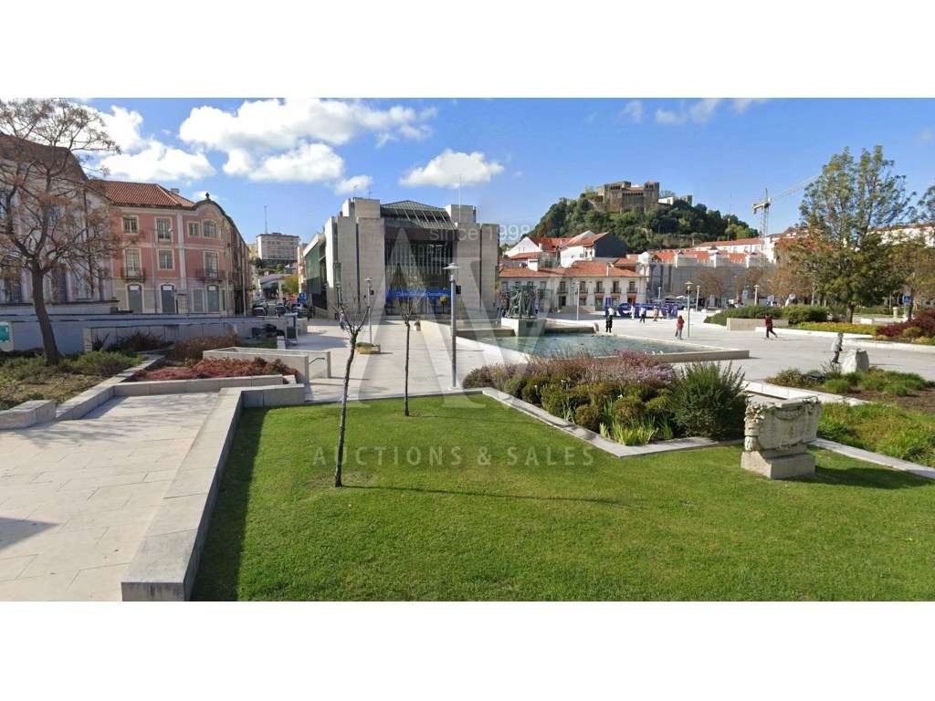 T2- Condomínio Fechado, piscina aquecida, parque infantil em Leiria-15