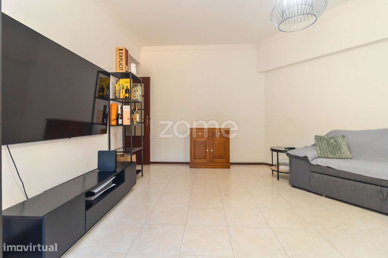 Apartamento T2 com Varanda em Monte Belo | Setúbal-9