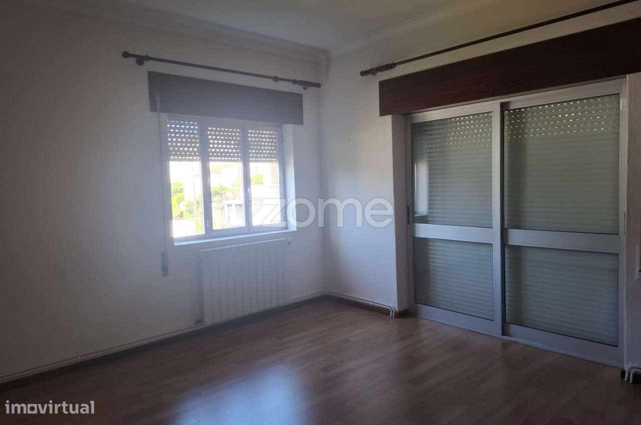 Espetacular Moradia T4 com Jardim e Garagem em Chaves-3