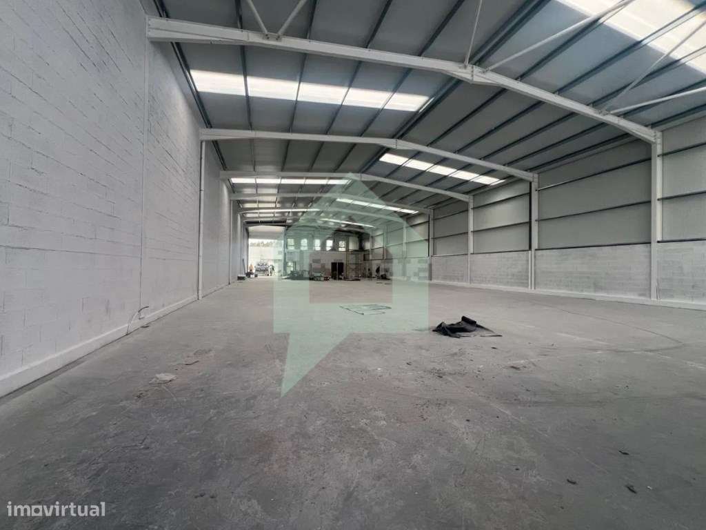 Armazém na Zona Industrial de Ribeirão - Grande imagem: 5/22