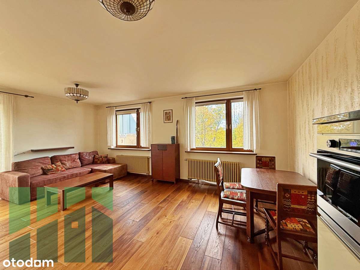 Sprzedam mieszkanie z dużym tarasem 15m2-19